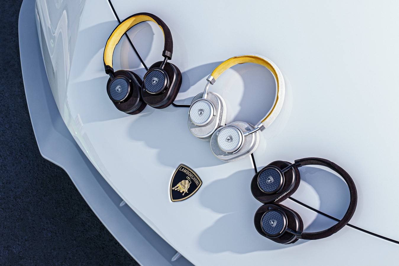 Lamborghini se asocia con Master & Dynamic para lanzar una nueva gama de auriculares  HiFi - Eventos Motor