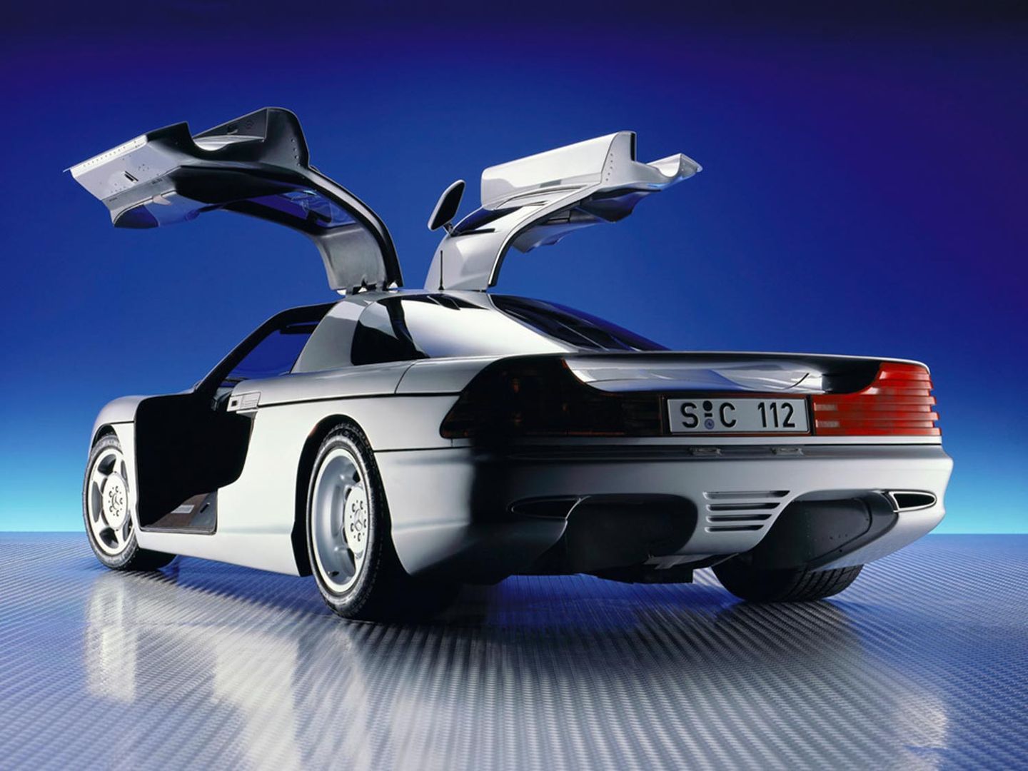 Mercedes-Benz C112 Concept (1991) Alas de Gaviota