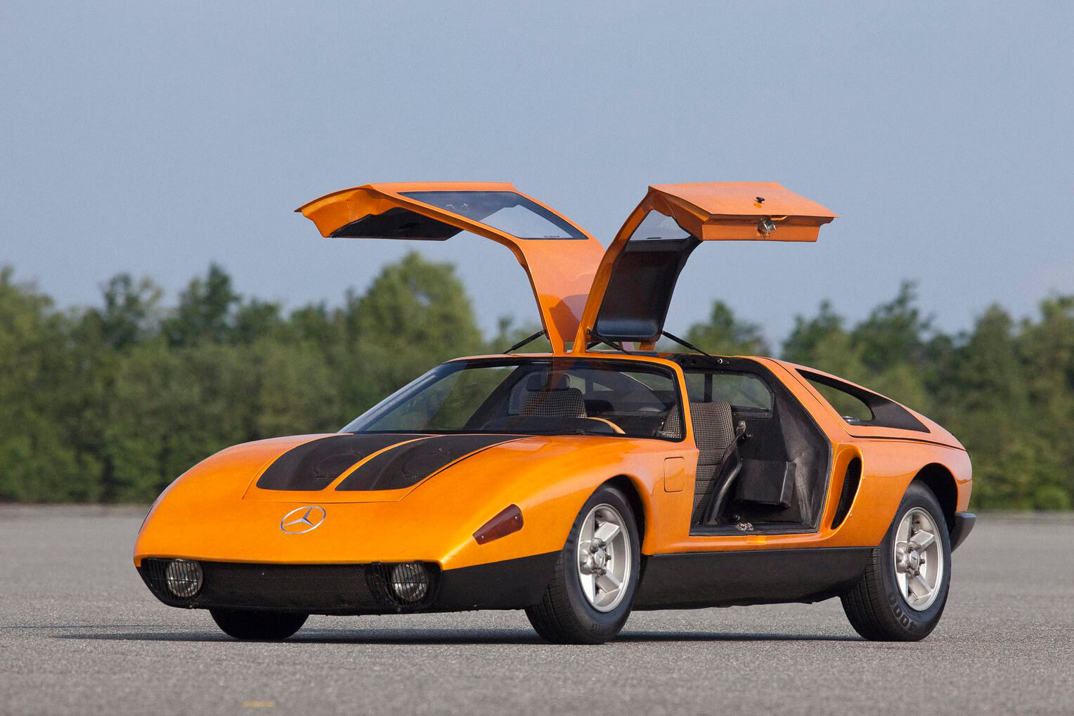 Mercedes-Benz C111-II D Concept (1976) - Alas de Gaviota 