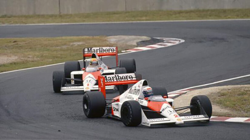 Alain Prost precediendo a Ayrton Senna