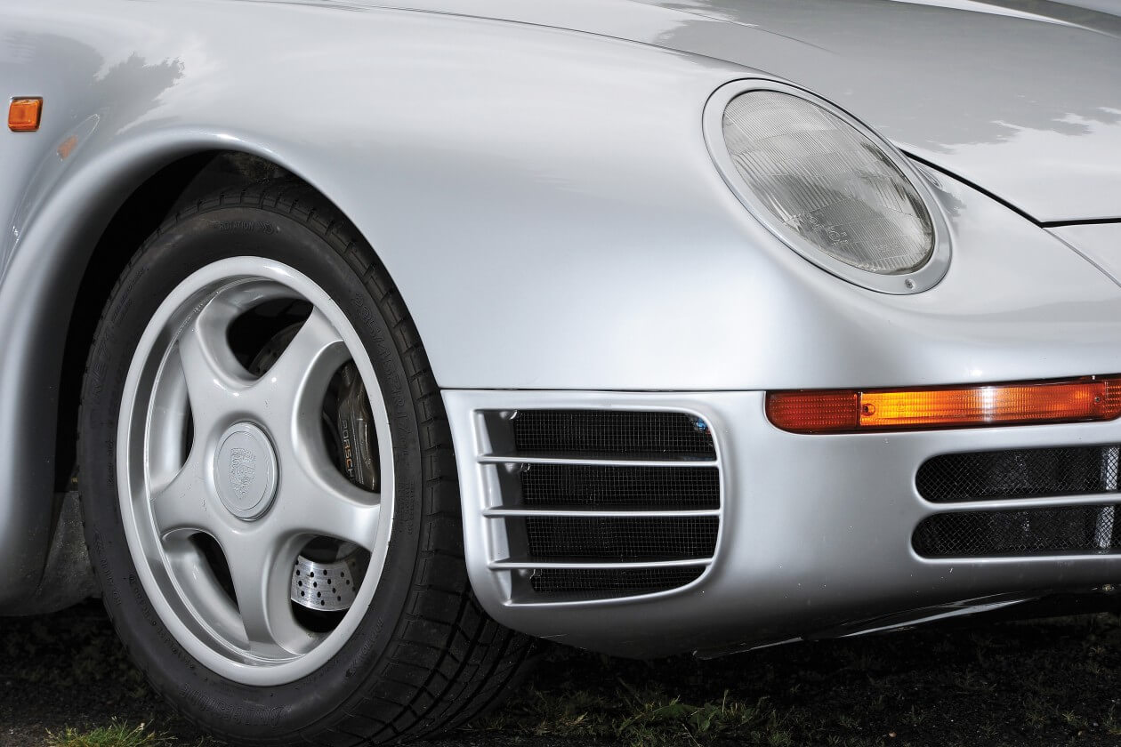 Las llantas del Porsche 959 están fabricadas en magnesio
