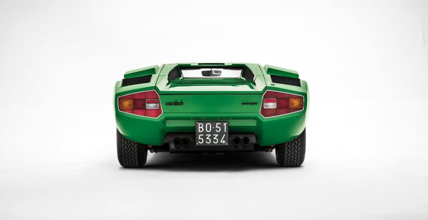 Vista posterior Lamborghini-Countach