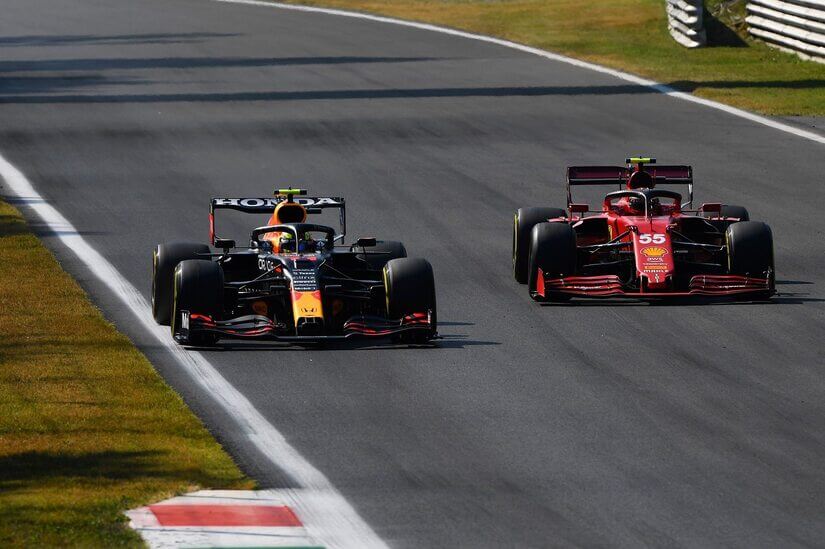 Pérez, de Red Bull y Sainz, de Ferrari