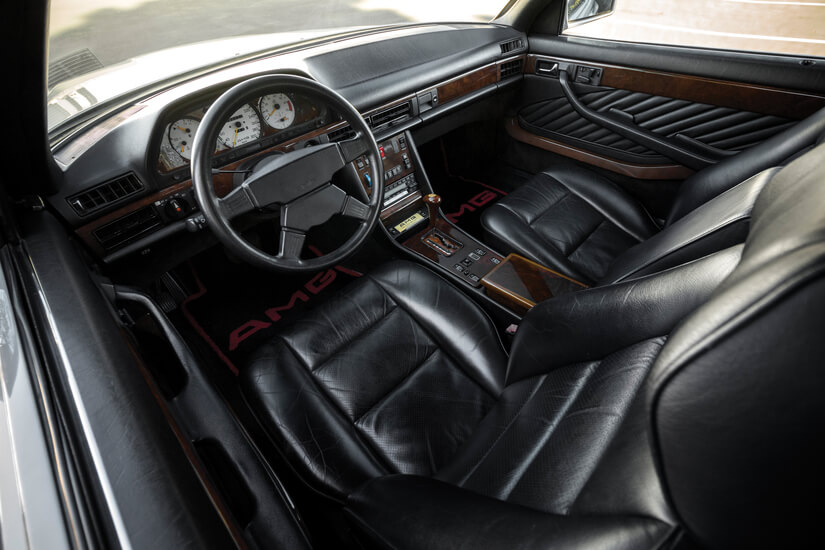 Mercedes 560 SEC 6.0 AMG interior