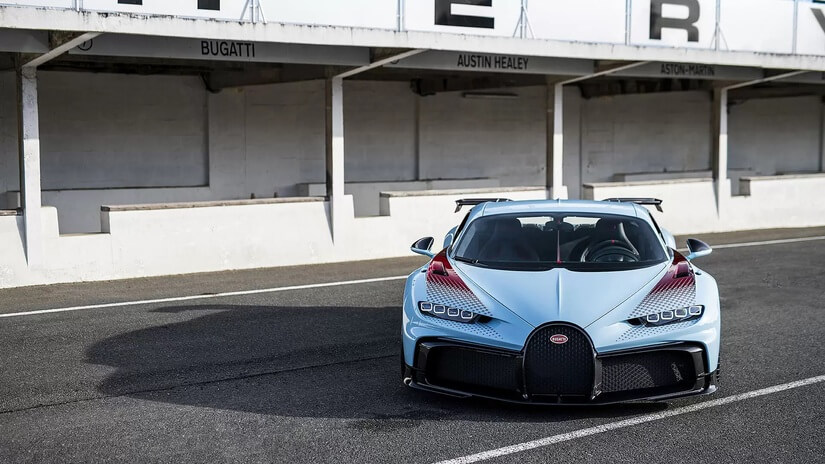 Bugatti frente