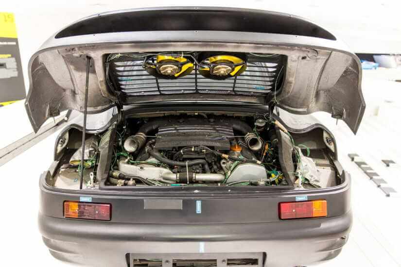 Porsche 965 L7 motor