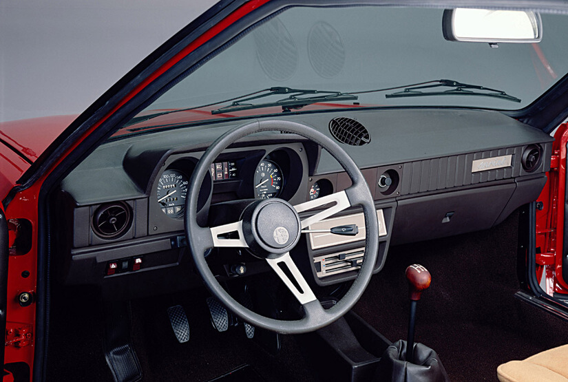 Alfa Romeo Sprint interior