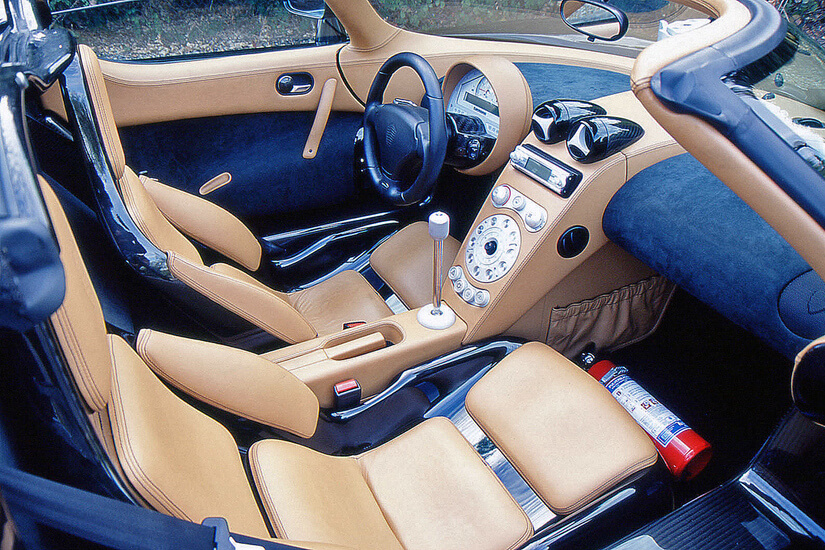 Koenigsegg CC8S interior