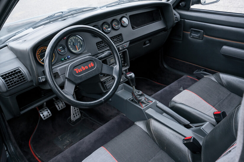 Peugeot 205 T16 interior