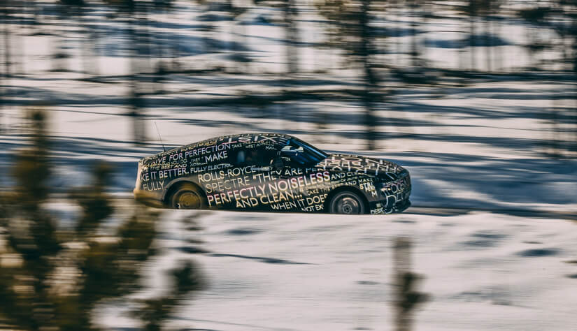 Rolls Royce Spectre prueba nieve