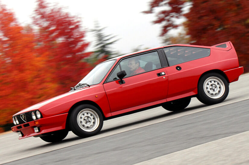 Alfa Romeo Alfasud Sprint 6C lado