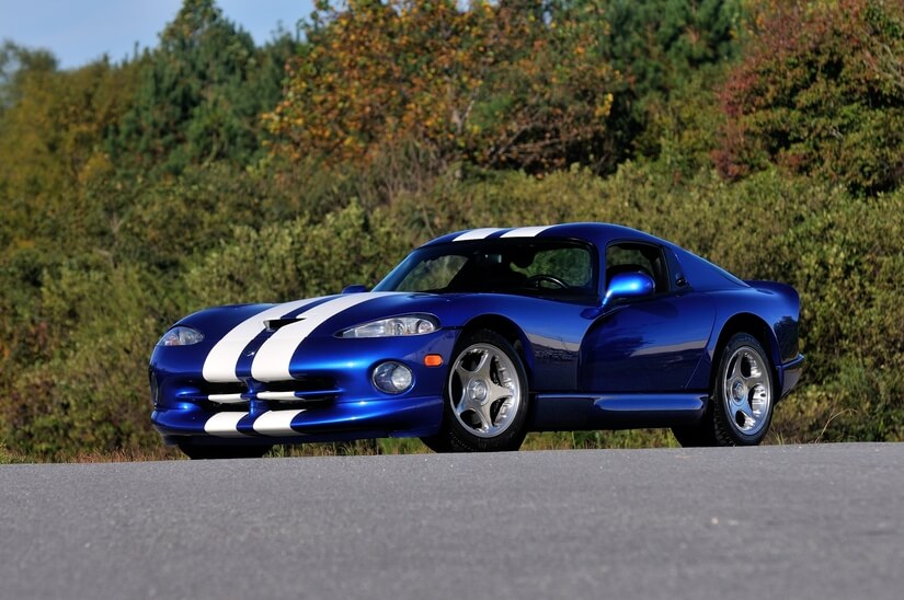Dodge Viper ACR azul